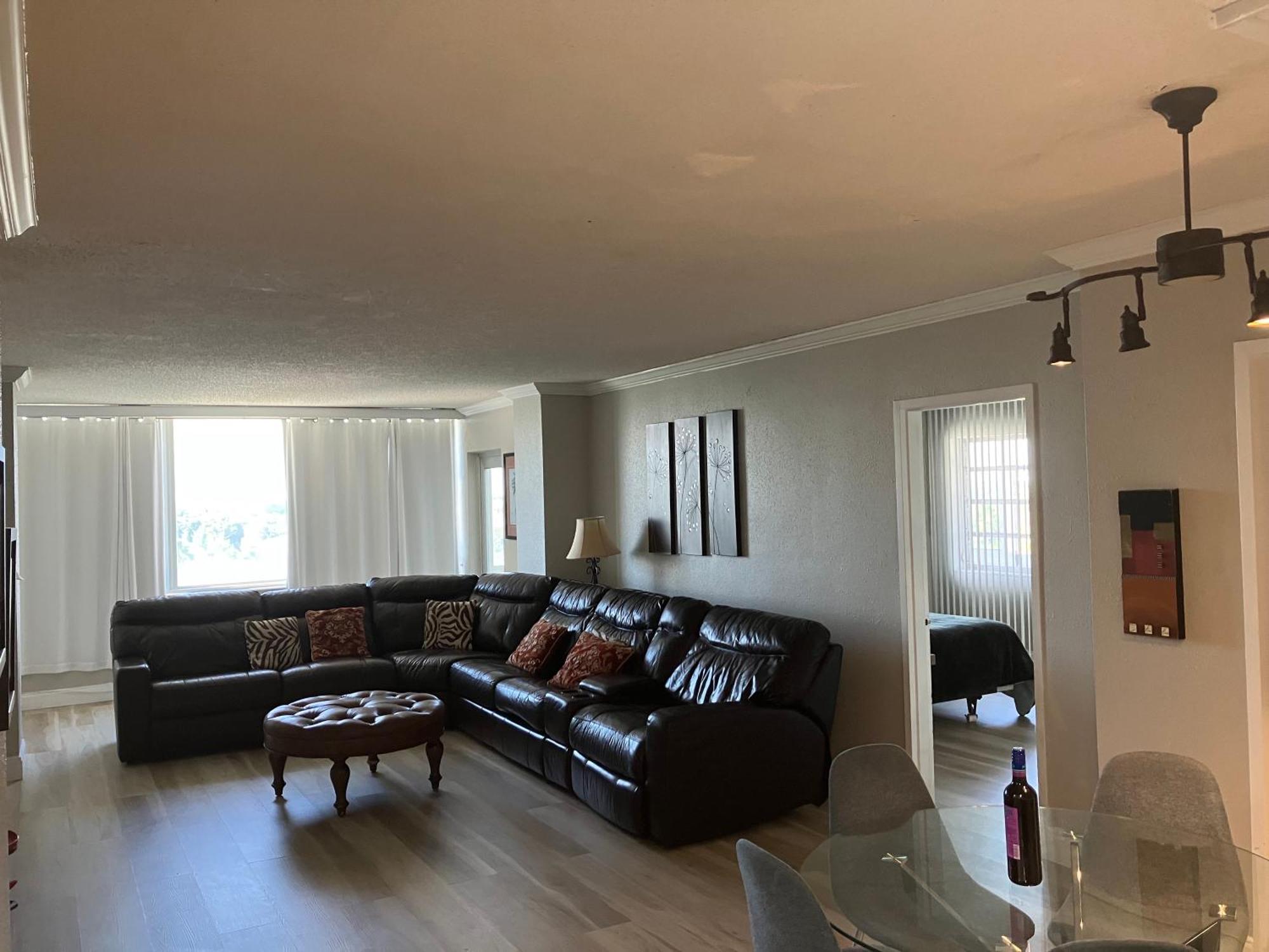 Oceanview On Sand Located In Ocean Manor Resort Fort Lauderdale Beach 2 Bed 2 Bath Spacious Corner Unit Partial Ocean View Exterior photo